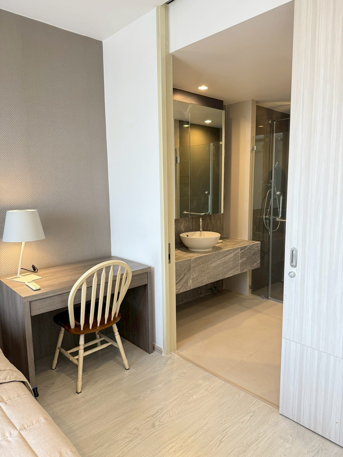 For RentCondoNonthaburi, Bang Yai, Bangbuathong : Condo GROW Rattanathibet, new, beautiful room, available and ready for rent, 2 bedrooms, 2 bathrooms, please inquire.