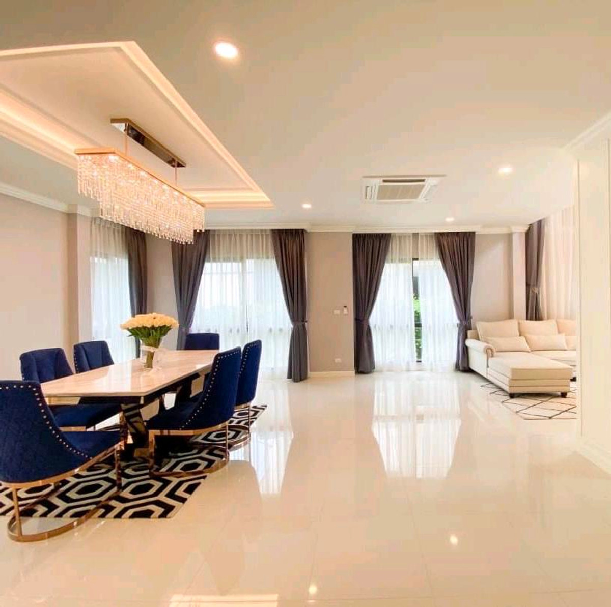 For RentHouseBangna, Bearing, Lasalle : For Rent 4 Bedrooms The City Bangna Km7 Call: 083-966-3665