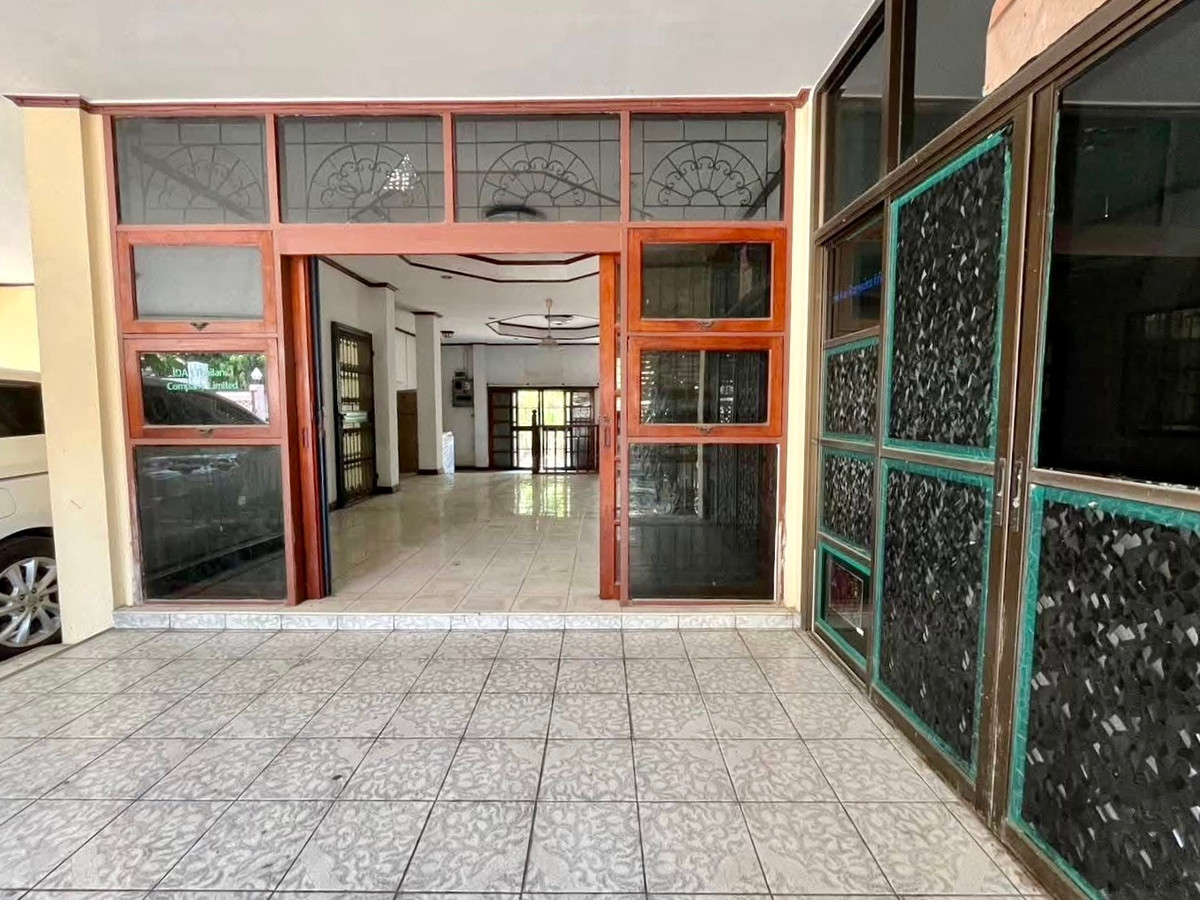 ขายบ้านพระราม 5 ราชพฤกษ์ บางกรวย : บ้านเดี่ยว ติวานนท์ 14 แยก 4 / 3 ห้องนอน (ขาย), Detached House Tiwanon 14 Alley Yaek 4 / 3 Bedrooms (FOR SALE) BNS025