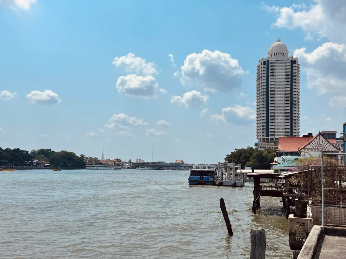 For SaleHouseWongwianyai, Charoennakor : FOR SALE Single house STAND ALONE along the Chao Phraya River near ICON SIAM ICON SIAM ICS luxury house for sale along the Chao Phraya River | FOR SALE LUXUURY HOUSE ON RIVERSIDE