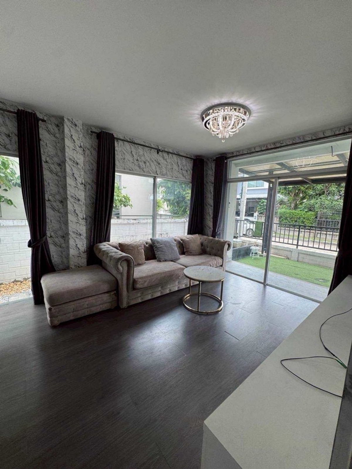 ให้เช่าบ้านนวมินทร์ รามอินทรา : ให้เช่าบ้านเดี่ยว หมู่บ้านคาซ่าวิลล์ วัชรพล ชั้นล่างมีห้องสำหรับผู้สูงอายุ ตอบโจทย์ครอบครัวที่มีผู้สูงอายุ (N.2047)