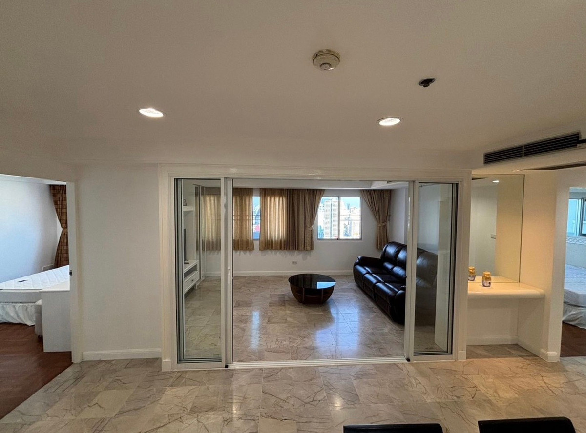 ให้เช่าคอนโดวิทยุ ชิดลม หลังสวน : 🏢 ให้เช่า วิทยุ คอมเพล็กซ์  วิวเมืองโล่ง ห้องใหญ่หายาก ใจกลาง CBD ใกล้ BTS เพลินจิต ✨