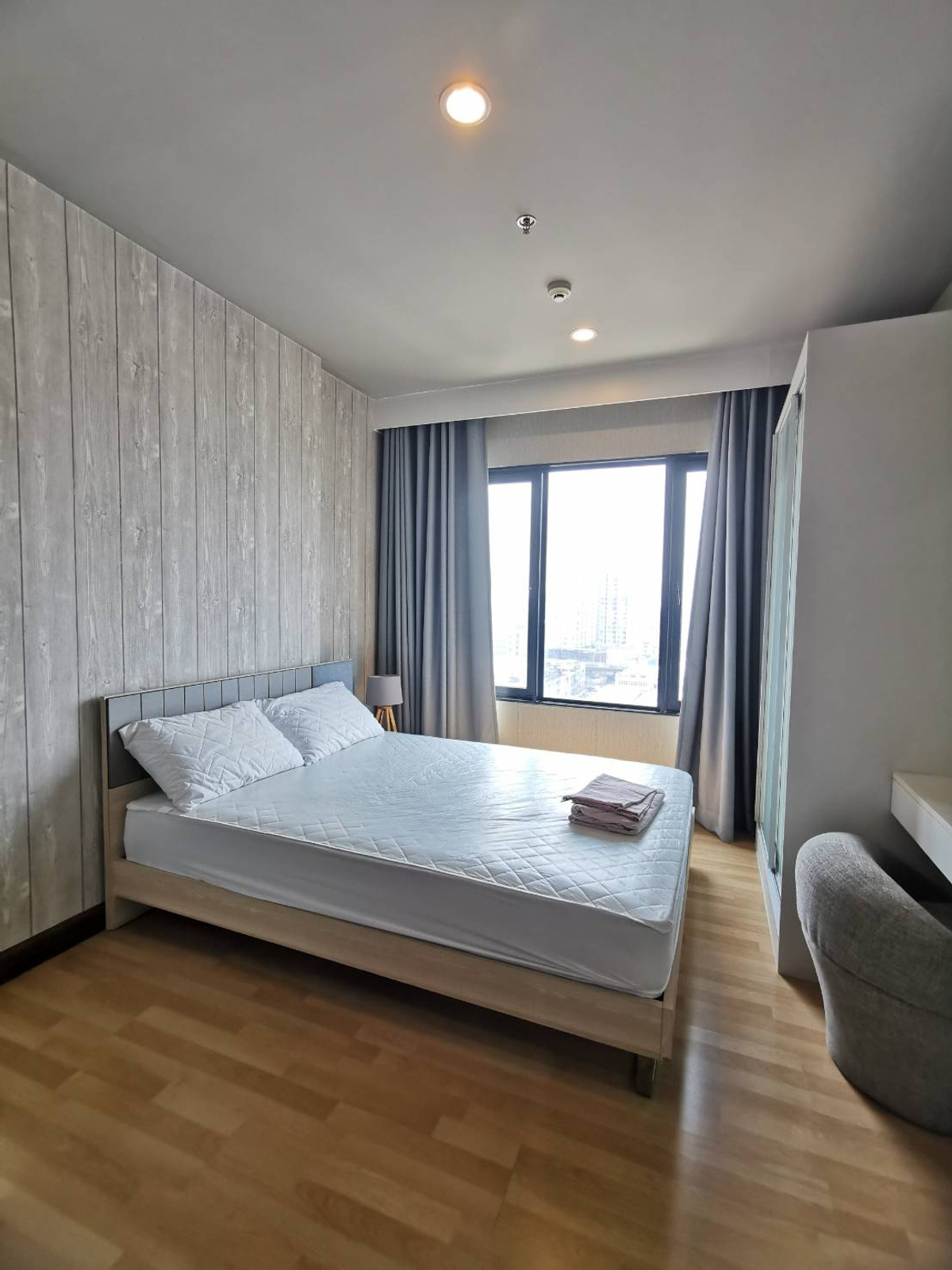 ขายคอนโดอ่อนนุช อุดมสุข : ขาย Blocs77 คอนโดแสนสิริ ทำเลดี ใกล้สถานีรถไฟฟ้าอ่อนนุช ใกล้ห้าง 