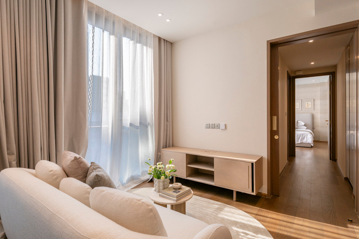 For RentCondoSukhumvit, Asoke, Thonglor : 🔥𝘽𝙚 𝙩𝙝𝙚 𝙛𝙞𝙧𝙨𝙩 𝙩𝙤 𝙧𝙚𝙣𝙩🔥 𝗩𝗜𝗔 𝟯𝟰 Condo, large room Pets allowed🐾 Newest, near BTS Thonglor.