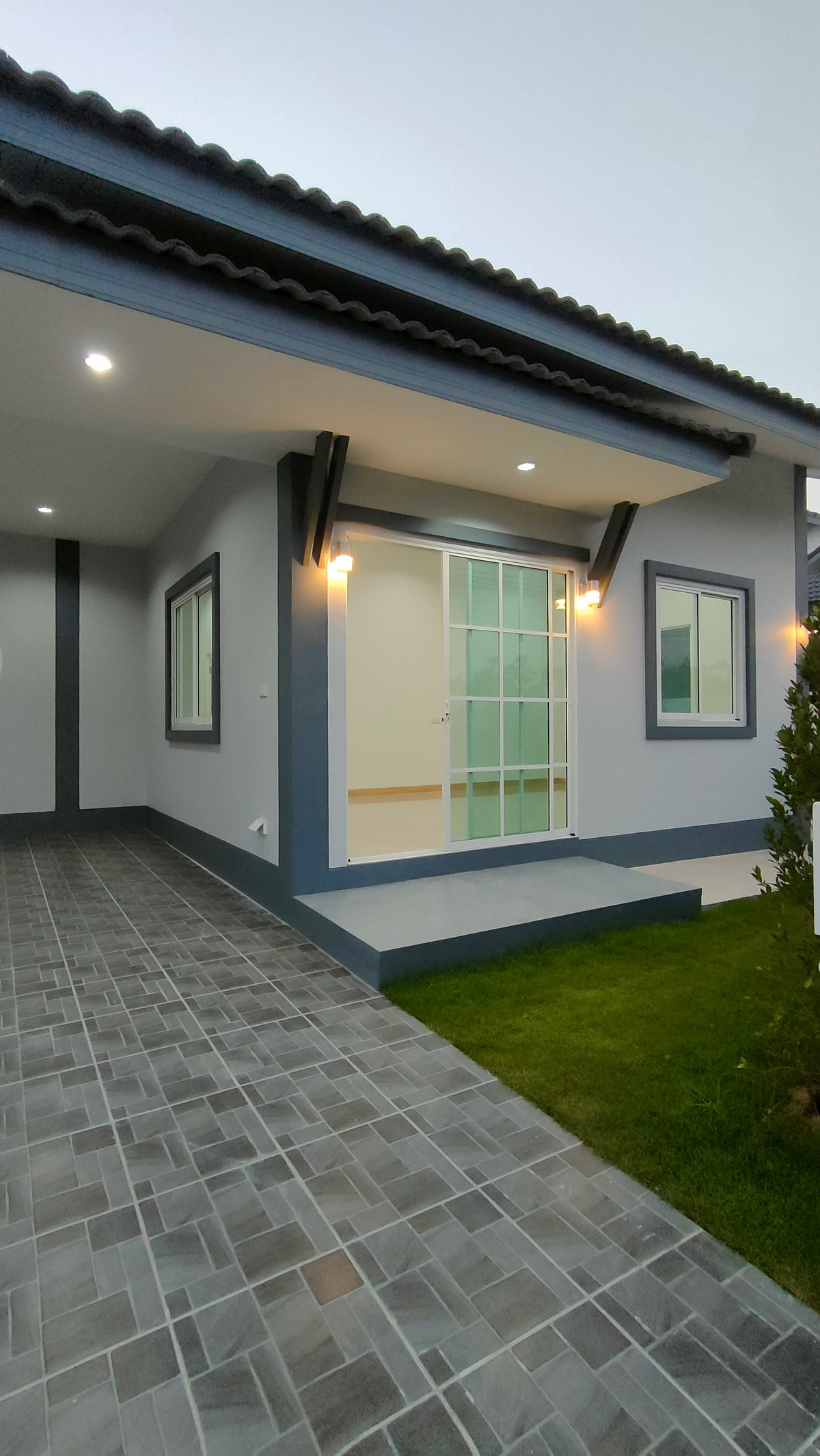 For SaleHouseChiang Mai : House near Nong Chom Intersection (Likhit Chiwan), near Ton Kla School, San Sai District, Chiang Mai.