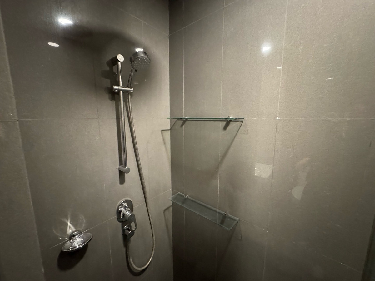 ขายคอนโดสยาม จุฬา สามย่าน : Hot Deal🔥 ราคาพิเศษ Ashton Chula Silom ราคา 6.99 ล้านบาท ชั้น 25+ พร้อมเฟอร์ *ไม่ติดผู้เช่า พร้อมอยู่ สอบถามเพิ่มเติม ติดต่อ 0869017364