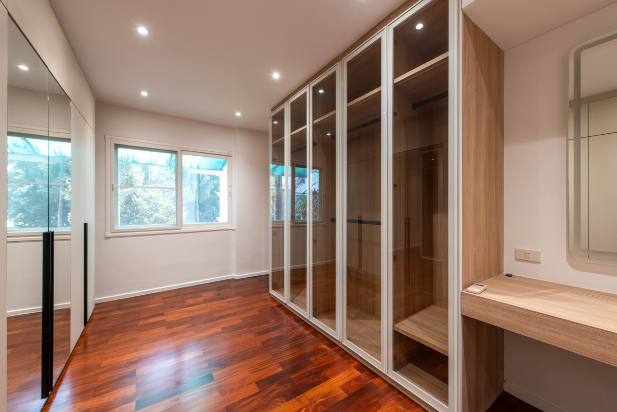 ขายบ้านลาดกระบัง สุวรรณภูมิ : 139.5ตรว 4นอน5น้ำ3จอด บ้านเดี่ยว 2 ชั้น ลดาวัลย์ สุขุมวิท 103 ถนนเฉลิมพระเกียรติ ร9 