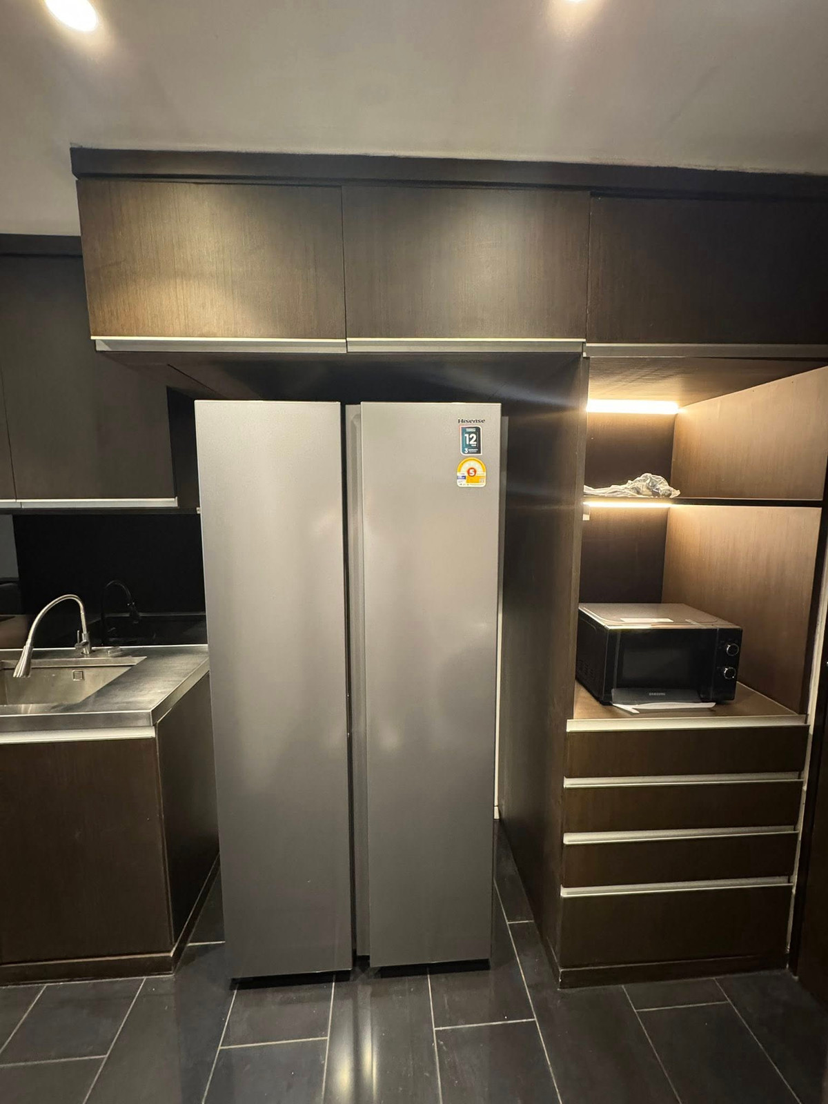 ขายคอนโดสุขุมวิท อโศก ทองหล่อ : Siamese Gioia Sukhumvit 31 / 2 Bedrooms (SALE WITH TENANT), ไซมิส จอยญ่า สุขุมวิท 31 / 2 ห้องนอน (ขายพร้อมผู้เช่า) NA030