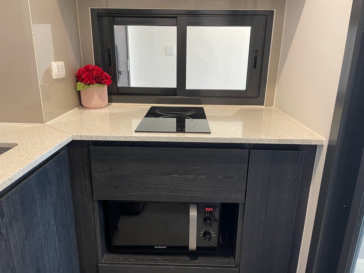 ให้เช่าคอนโดรัชดา ห้วยขวาง : 2 Bed XT HUAIKHWANG Ready to move in