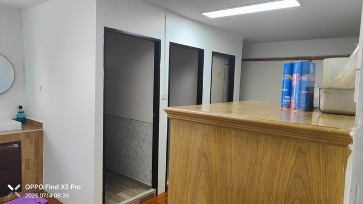 For RentWarehousePattanakan, Srinakarin : HR3361 for sale/rent warehouse with office | Prime location, Chaloem Phrakiat Rama 9, near Suan Luang Rama 9 - Bueng Nong Bon | Connects to the motorway only 15 minutes.