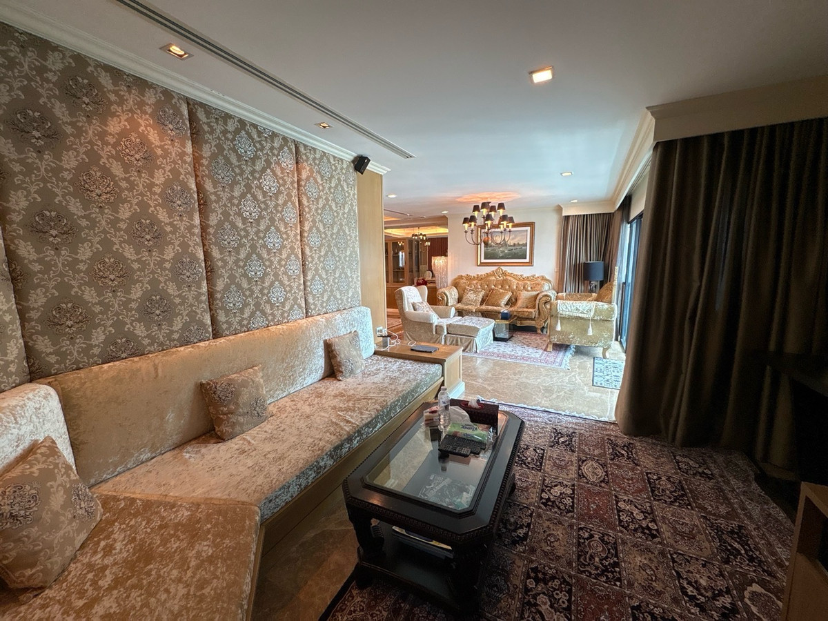 ขายคอนโดสาทร นราธิวาส : 🔥Sell 3BR 4BR+ 1Maid🔥Floor33🔥223sqm🔥29M🔥