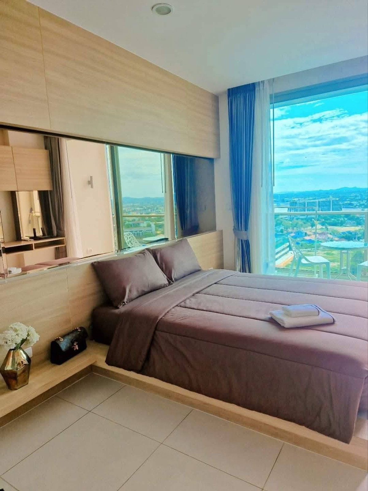 For SaleCondoPattaya, Bangsaen, Chonburi : The Riviera Wong Amat Beach / Studio (FOR SALE), The Riviera Wong Amat Beach / Studio (FOR SALE) BEWN140