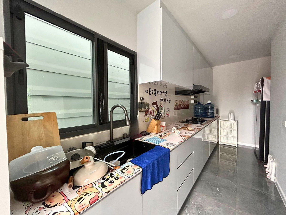 ให้เช่าบ้านลาดกระบัง สุวรรณภูมิ : ᚱ ให้เช่า ✅รับระยะสั้น 🔥 4 ห้องนอน 1 ห้องแม่บ้าน🔥บ้านเดี่ยว แกรนด์ บริทาเนีย พระราม 9 – กรุงเทพกรีฑา ใกล้ โรงเรียนนานาชาติเวลลิงตัน 