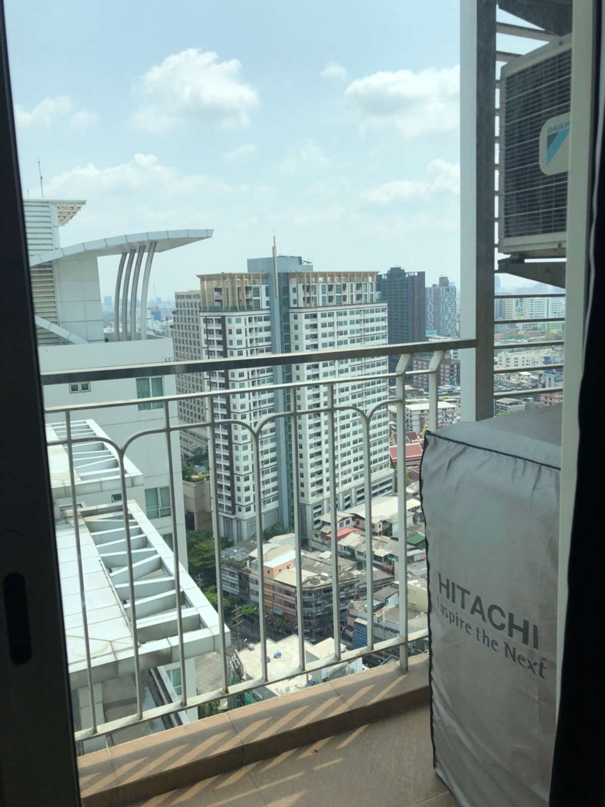 ขายคอนโดราชเทวี พญาไท : คอนโด 2 ห้องนอน ชั้นสูง วิวเมืองโล่ง ใจกลางราชปรารภ