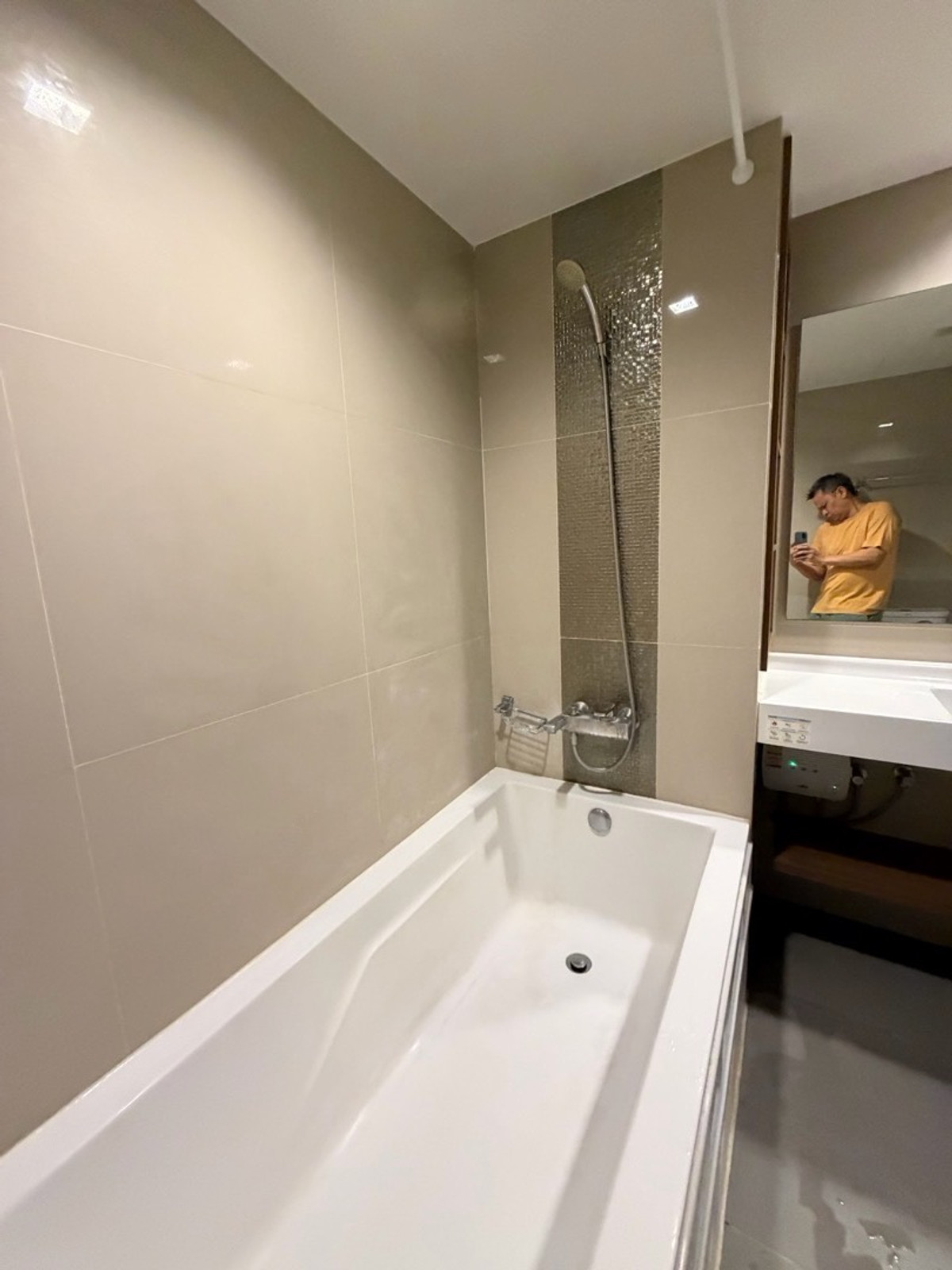 ให้เช่าคอนโดอ่อนนุช อุดมสุข : [ให้เช่า] IDEO Sukhumvit 93 (ไอดีโอ สุขุมวิท 93)
ติด BTS บางจาก 0 เมตร เดินทางเข้าเมืองสะดวกสุดๆ
รายละเอียดห้อง:
