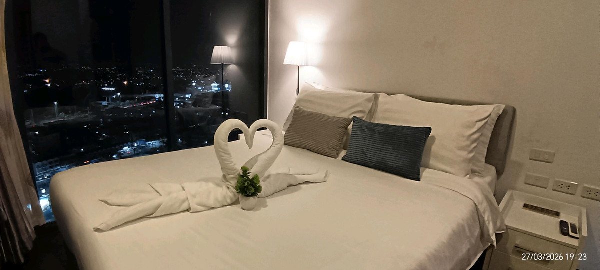 ให้เช่าคอนโดพัทยา บางแสน ชลบุรี สัตหีบ : Posh Pattaya​ ห้องมุม วิวทะเล+city