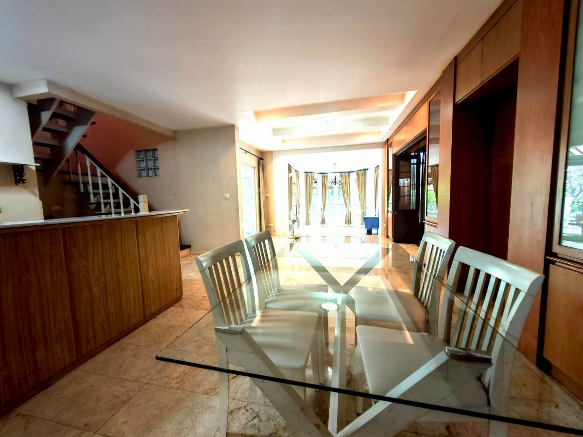 ขายบ้านลาดกระบัง สุวรรณภูมิ : 🏡 ขายบ้านเดี่ยว หมู่บ้านมัณฑนา วงแหวน-พระราม 9 บ้านสวย บรรยากาศร่มรื่น สไตล์บ้านสวน พื้นที่ใหญ่ หาไม่ได้แล้ว!