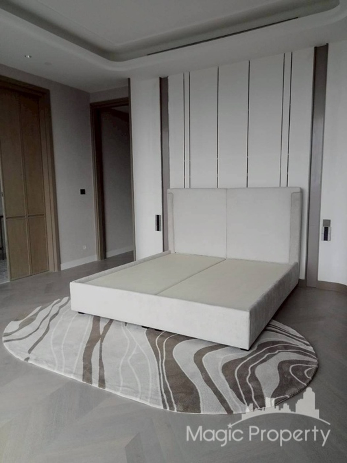 ขายคอนโดวิทยุ ชิดลม หลังสวน : ขาย 3 ห้องนอน ใน วันเอทไนน์ ไวร์เลส คอนโดมิเนียม ถนนวิทยุ แขวงลุมพินี เขตปทุมวัน กรุงเทพมหานคร