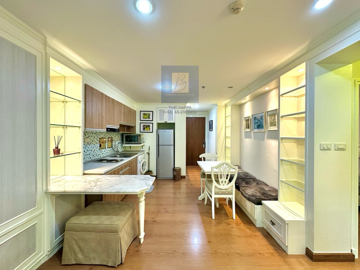 For RentCondoOnnut, Udomsuk : A low rise condo located only 350 meters from BTS Onnut station. Highly convenient. 