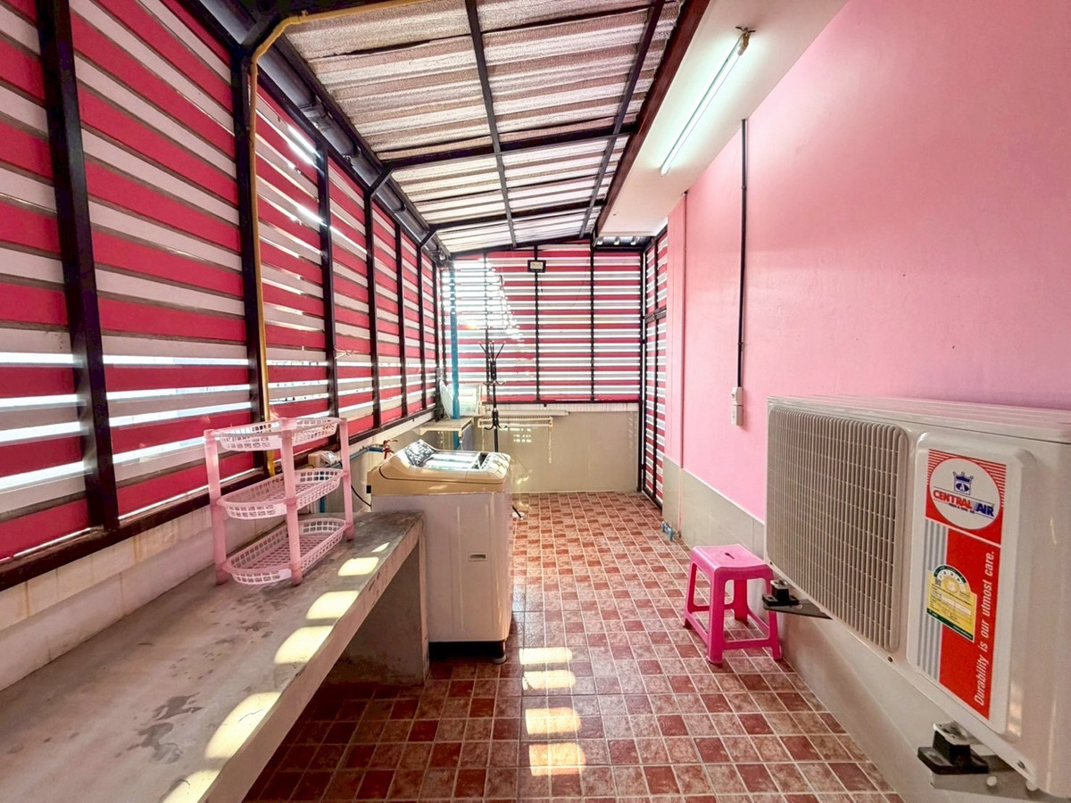 For SaleHouseHuahin, Prachuap Khiri Khan, Pran Buri : House for sale in Bo Fai, Hua Hin, with tenants, having immediate income.