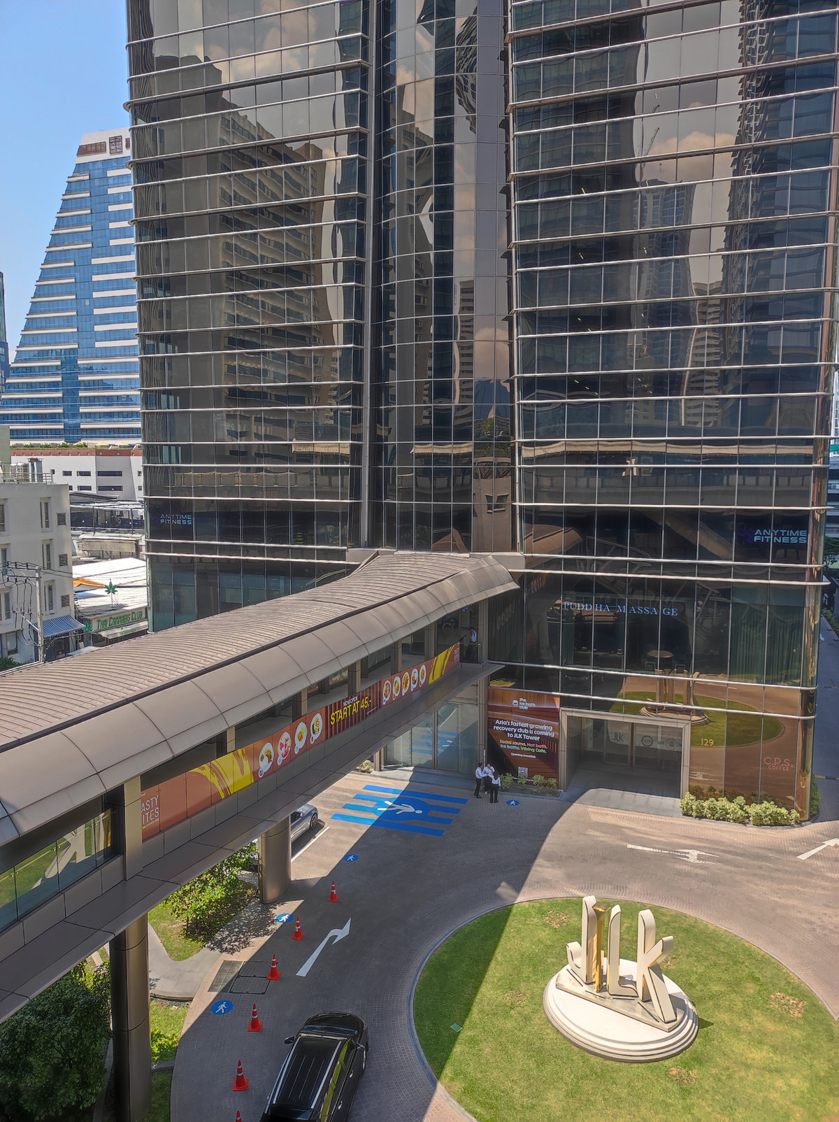 For RentOfficeSukhumvit, Asoke, Thonglor : Office for rent, Sukhumvit Nana (Office For Rent), JLK Tower Building (JLK Tower Office Building), office space size 116 - 1,693 square meters, price 950 baht/sq m., near BTS Nana, Watthana, Sukhumvit, Asoke, Ploenchit 
 
