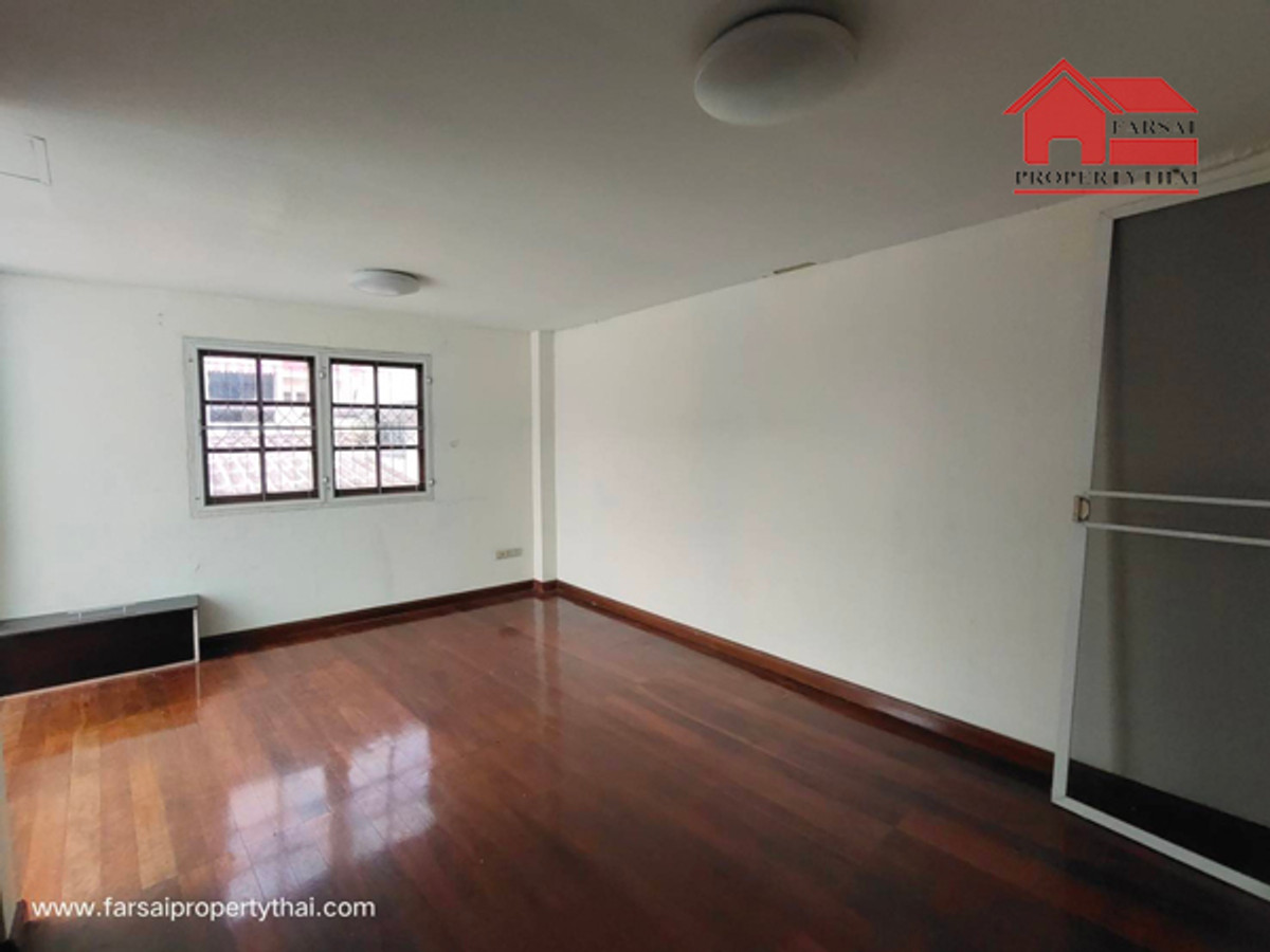 For RentHouseOnnut, Udomsuk : 2-storey detached house for rent, area 120 square meters, 4 bedrooms, 4 bathrooms, air conditioning, fully furnished, Sukhumvit Road 103, Soi Udomsuk, near Central Bangna, rental price 28,000 baht/month ( I want to work with you for a long time. 081-732-9