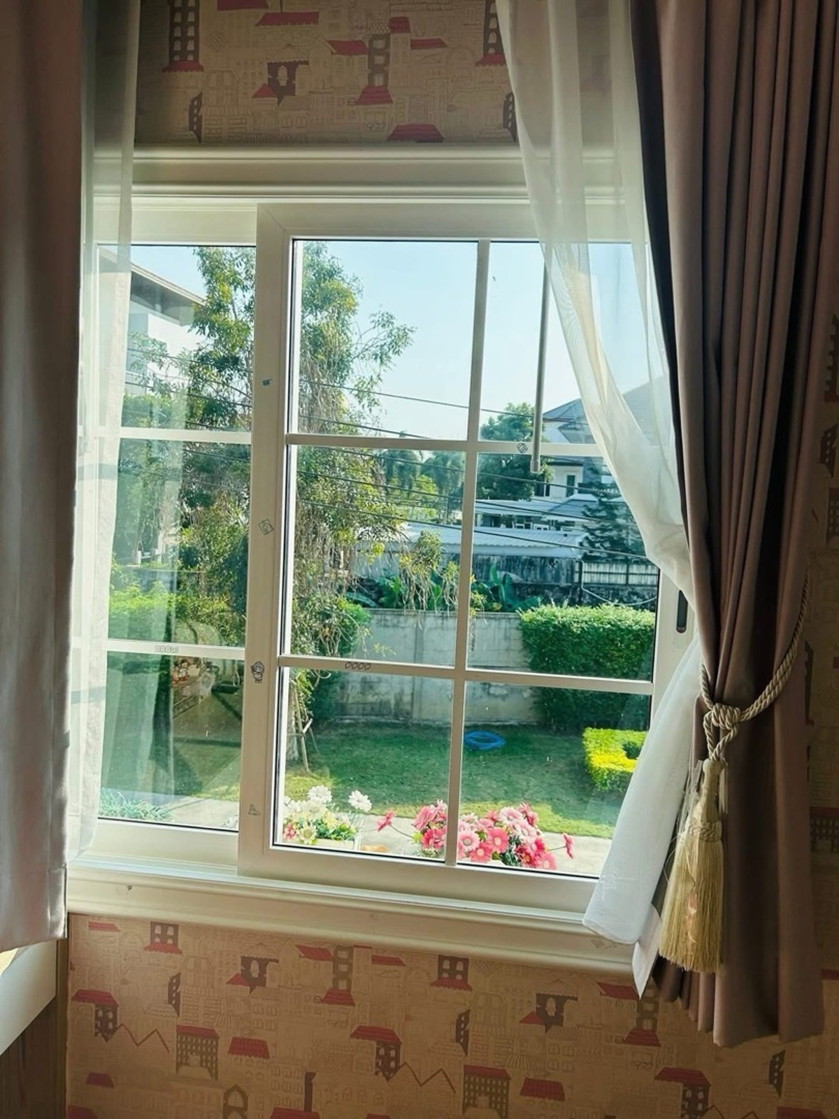 For RentThaphra, Talat Phlu, Wutthakat : Semi-detached house for rent, Golden Neo Sathorn Project, Kanlapaphruek Road.