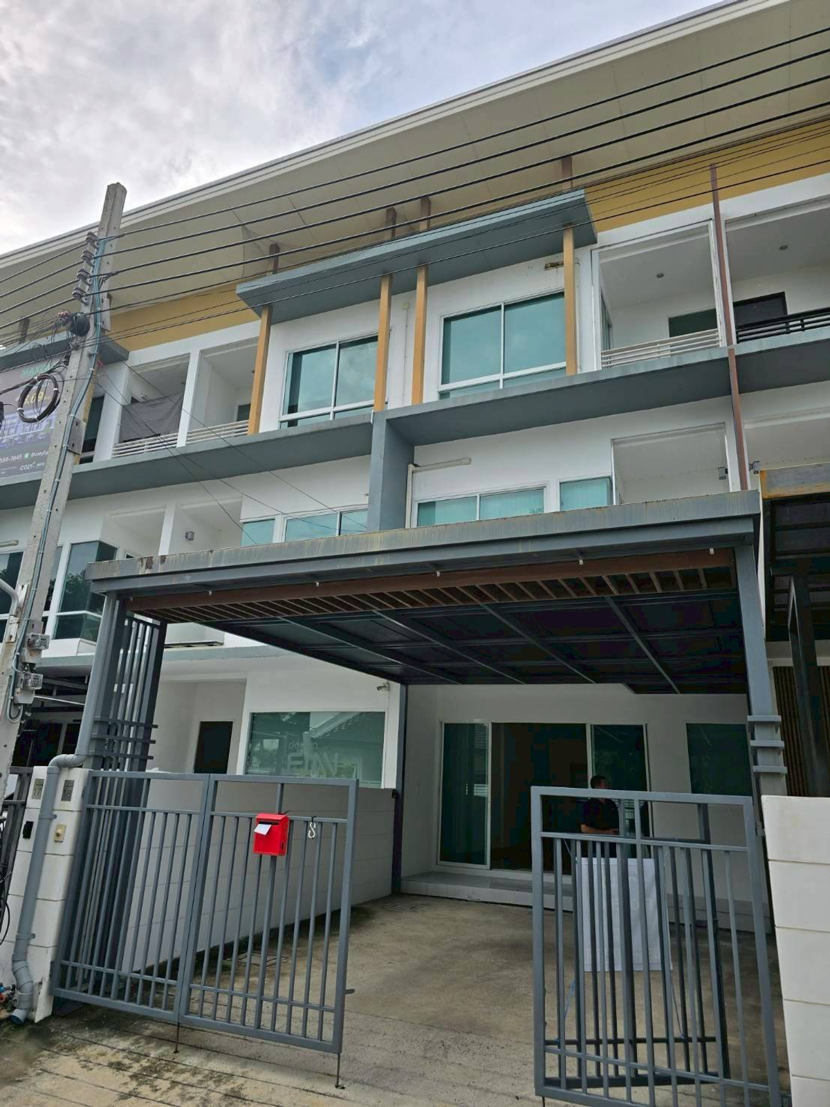 ให้เช่าทาวน์โฮมโชคชัย4 ลาดพร้าว71 : 💥CP-10581💥ว่าง ให้ เช่า  ทาวน์โฮม 3 ชั้น โครงการ ฟีล ลาดพร้าว 71👉แอดไลน์ @goodcondo