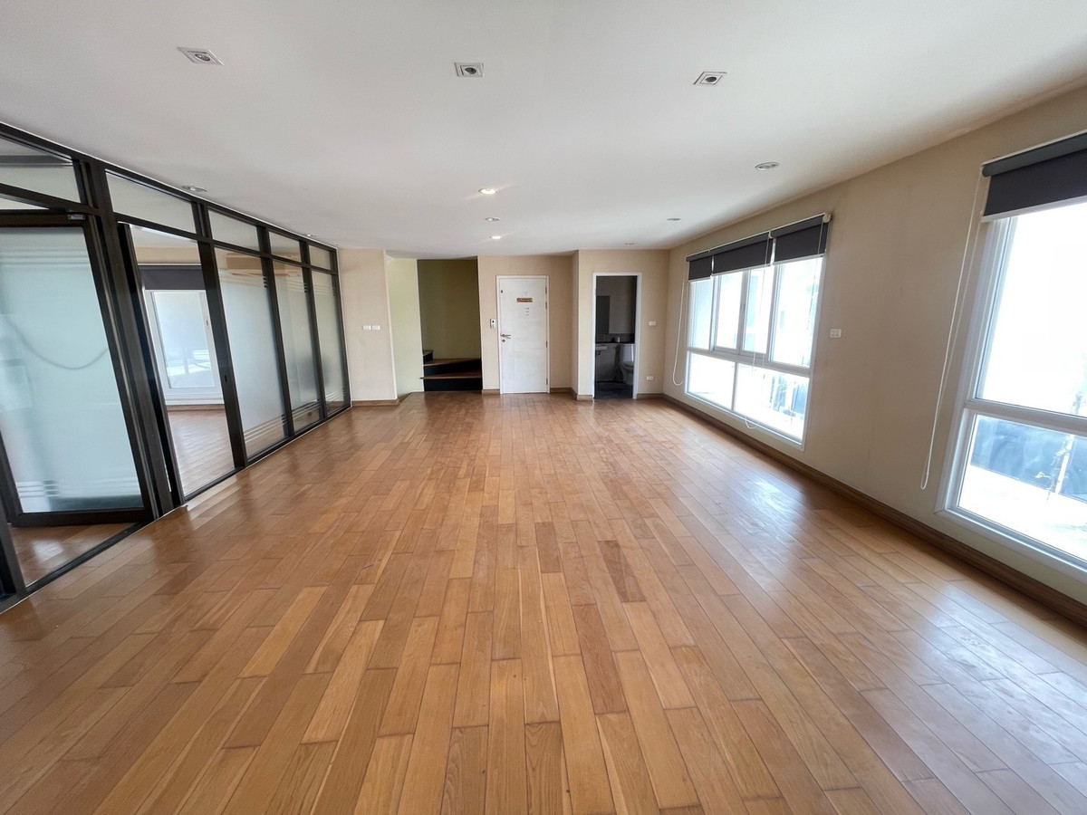 For RentHome OfficeSamut Prakan,Samrong : Premium Home Office for Rent: The Terminal Suvarnabhumi
The Ultimate Strategic Location for Logistics, Import-Export, and Modern Enterprises!