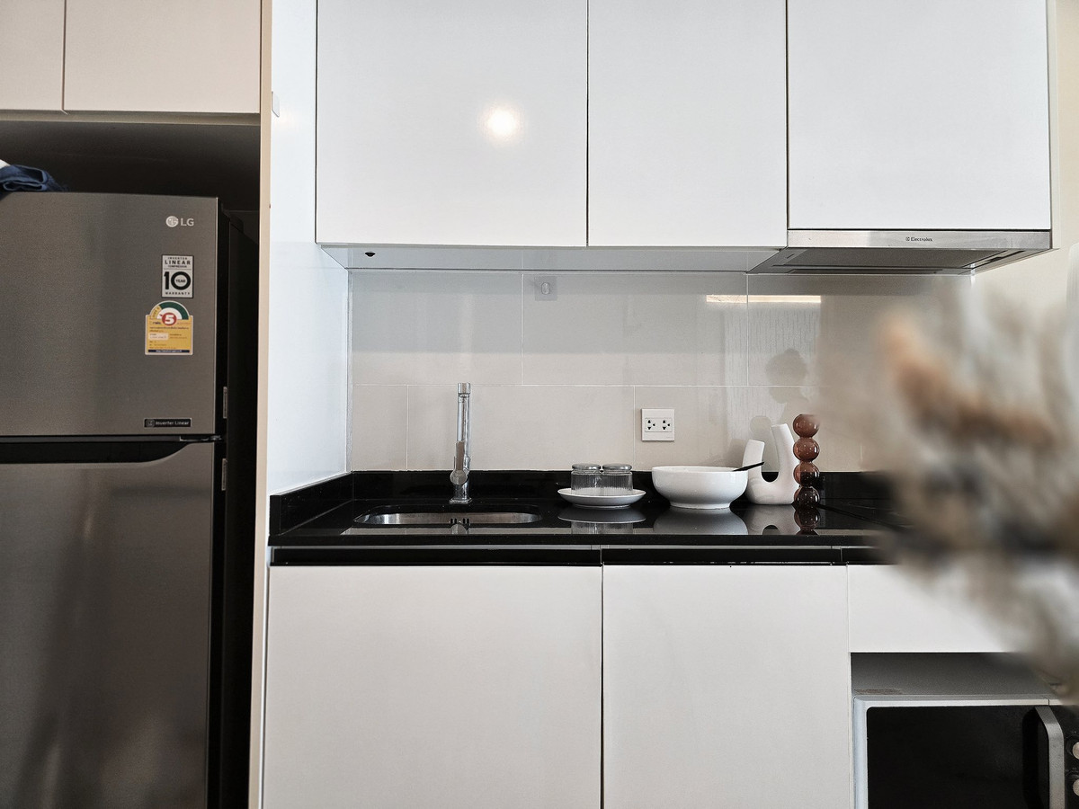 ให้เช่าคอนโดสุขุมวิท อโศก ทองหล่อ : WS3886 ให้เช่า Maestro 39 (Pet friendly) ใกล้ BTS พร้อมพงษ์ เลี้ยงสัตว์ได้จริง เพียง 27,000 บาท/เดือน 