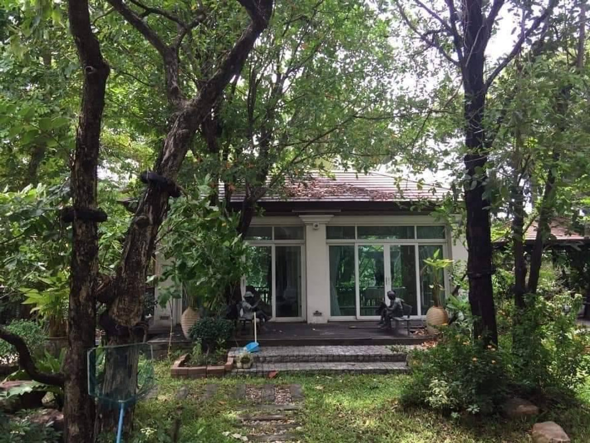 ขายบ้านนวมินทร์ รามอินทรา : บ้านพร้อมที่ดิน ลดาวัลย์ รามอินทรา กม.2 / 4 ห้องนอน (ขาย), House with Land Ladawan Ramintra Km.2 / 4 Bedrooms (FOR SALE) TPM377