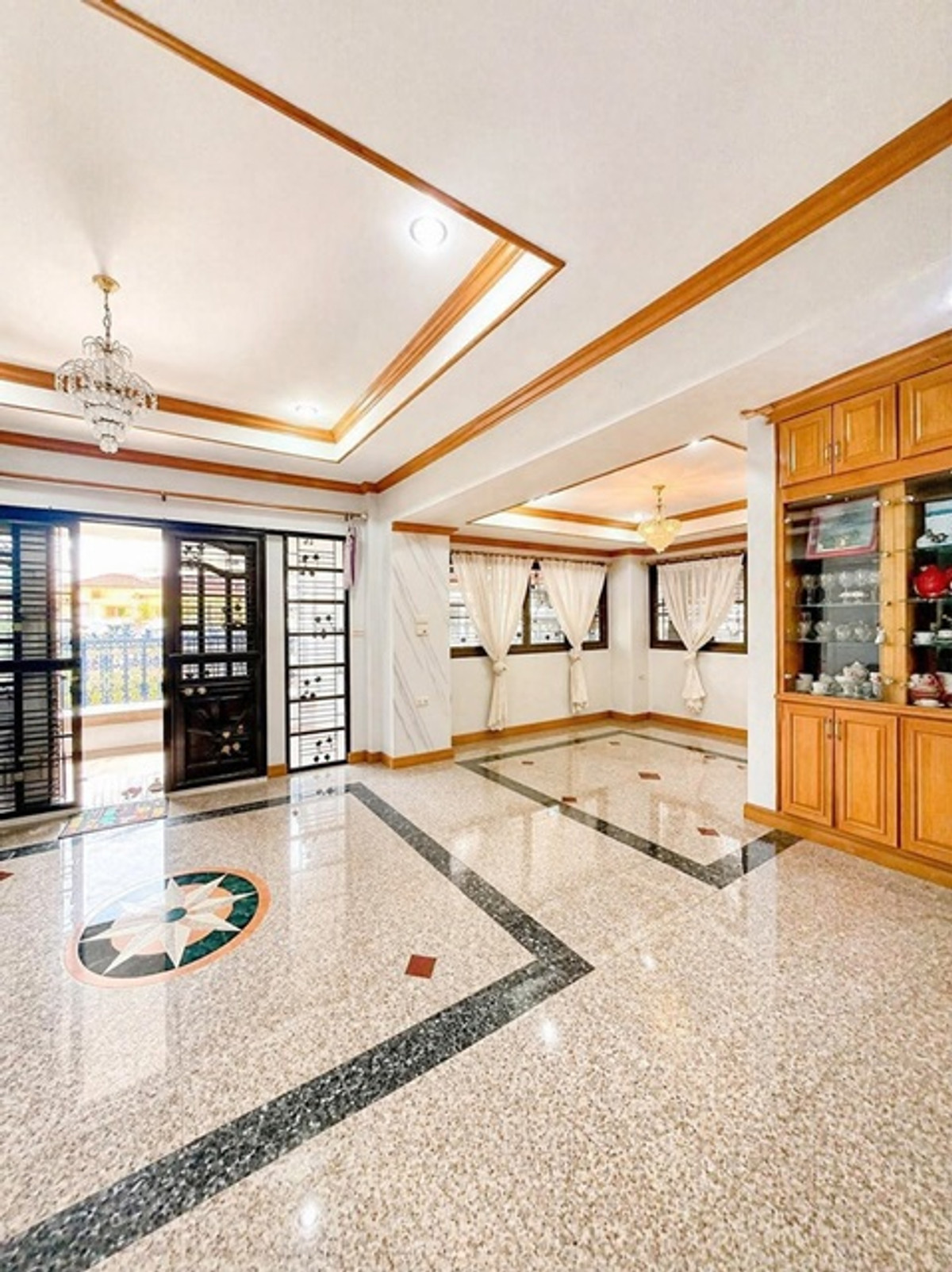 ให้เช่าบ้านเกษตร นวมินทร์ ลาดปลาเค้า : ตลาดถนอมมิตร 800 ม.78 ตร.ว. 312 ตร.ม. ถ.สุขาภิบาล5 คฤหาสน์ บ้านเดี่ยว 3-4นอน 3 น้ำ ใกล้เสถียรธรรมสถาน 900 ม. เพลินนารี่มอลล์ 2.2 กม.