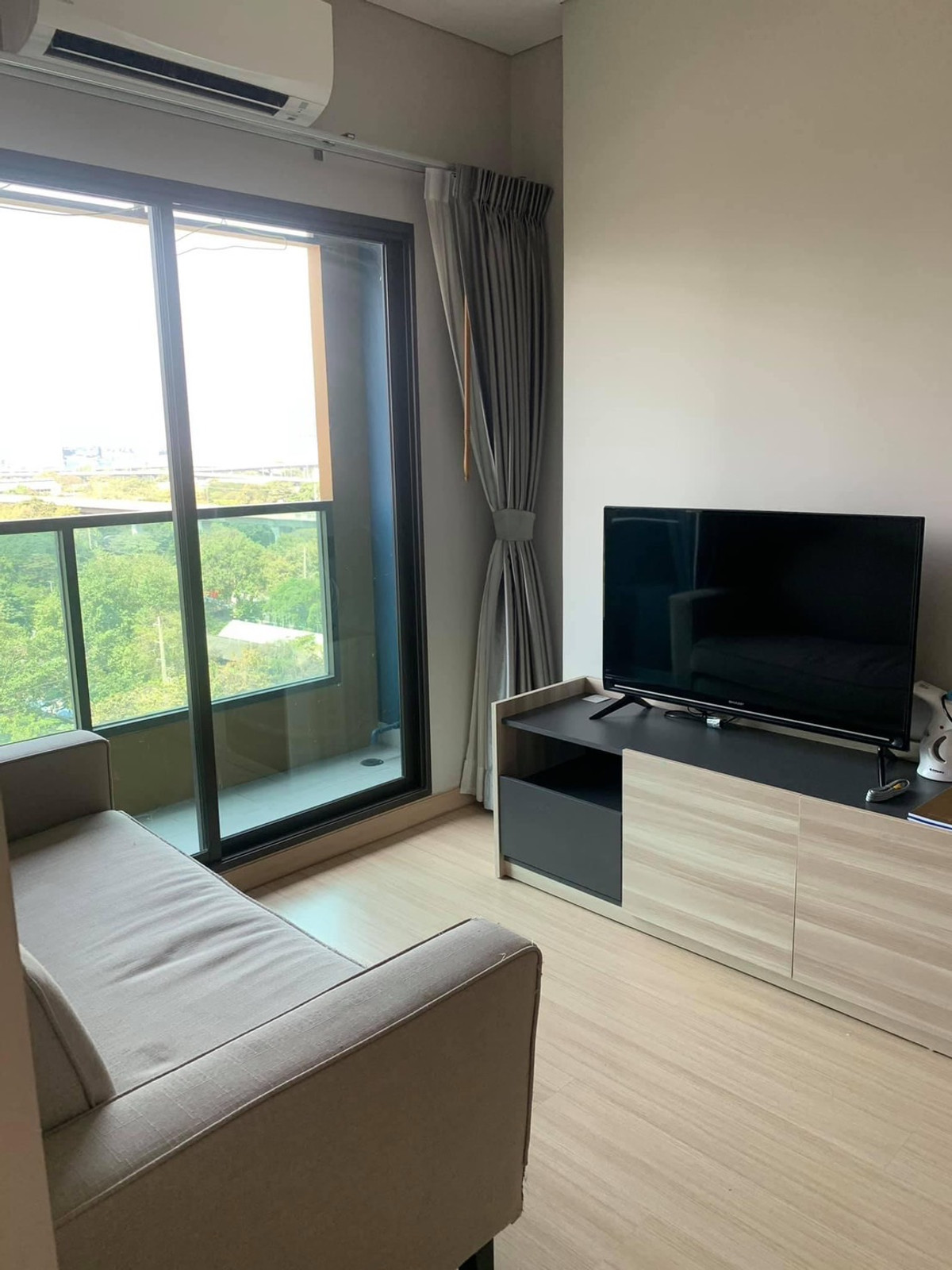 For RentCondoRama9, Petchburi, RCA : For rent Lumpini Suite Phetchaburi - Makkasan, beautiful room exactly as described!  Fully furnished, very good price, ready to move in.