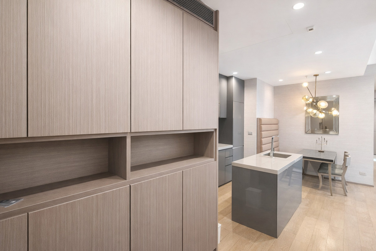 ขายคอนโดสาทร นราธิวาส : ขายด่วน The Diplomat Sathorn ห้องใหญ่ 2 ห้องนอน สุดพรีเมียม แต่งครบ พร้อมอยู่ นัดหมายเข้าชมทัก 063-616-5390