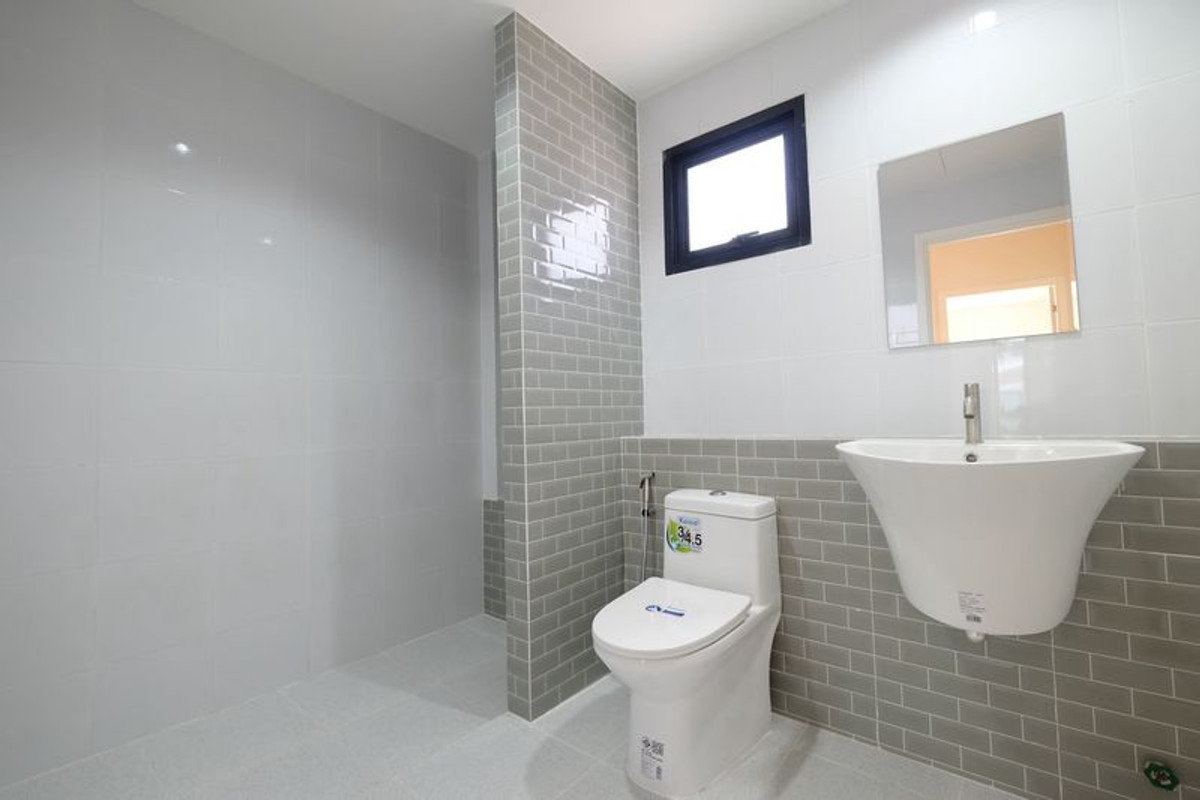 ขายทาวน์โฮมมีนบุรี-ร่มเกล้า : ทาวน์โฮม 3 ชั้น The Most สามวา-มีนบุรี ขนาด 18.6 ตารางวา 5 ห้องนอน รีโนเวทใหม่พร้อมอยู่ ถนนสามวา แขวงบางชัน เขตคลองสามวา กรุงเทพมหานคร