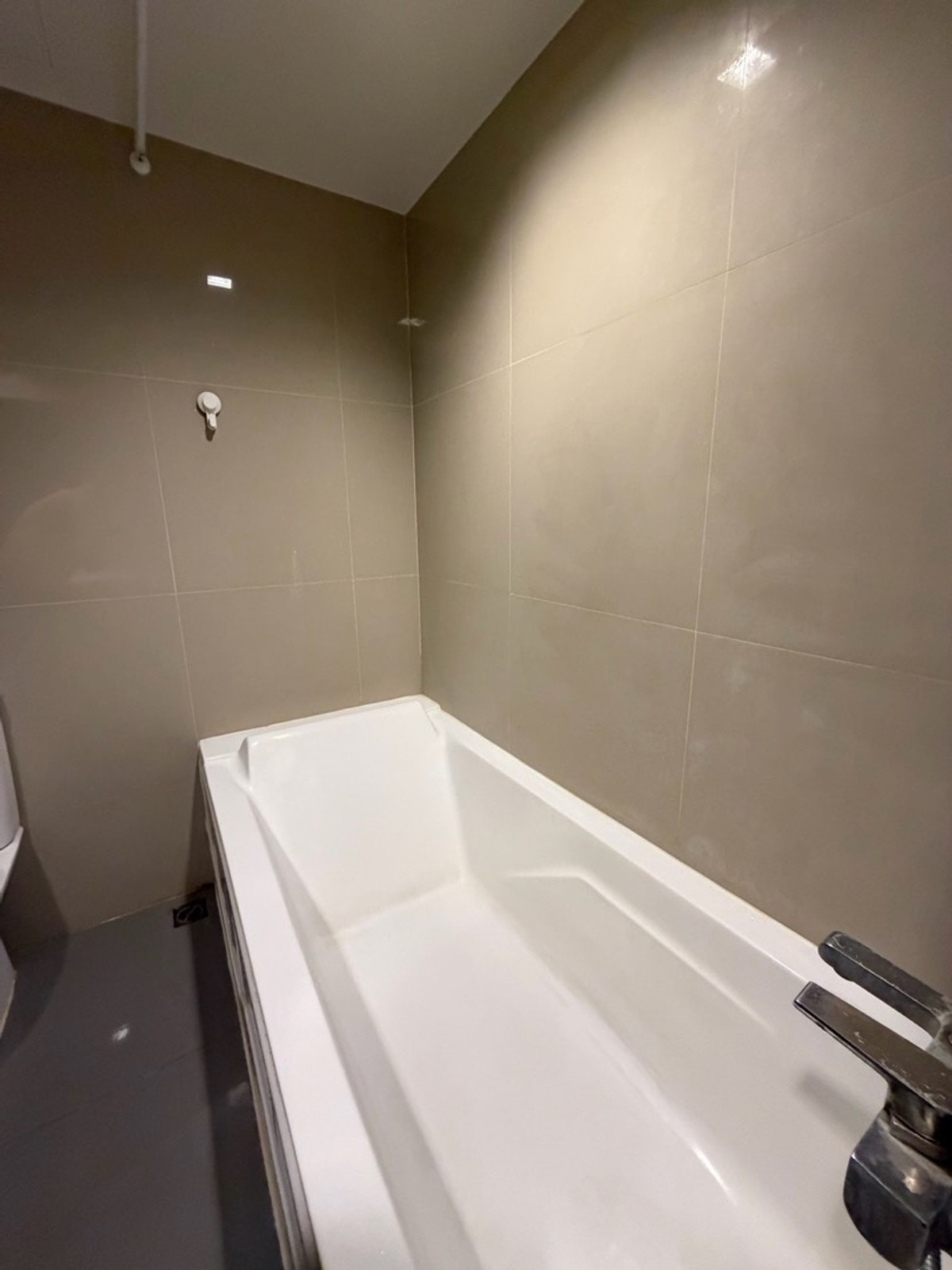 ให้เช่าคอนโดอ่อนนุช อุดมสุข : [ให้เช่า] IDEO Sukhumvit 93 (ไอดีโอ สุขุมวิท 93)
ติด BTS บางจาก 0 เมตร เดินทางเข้าเมืองสะดวกสุดๆ
รายละเอียดห้อง:
