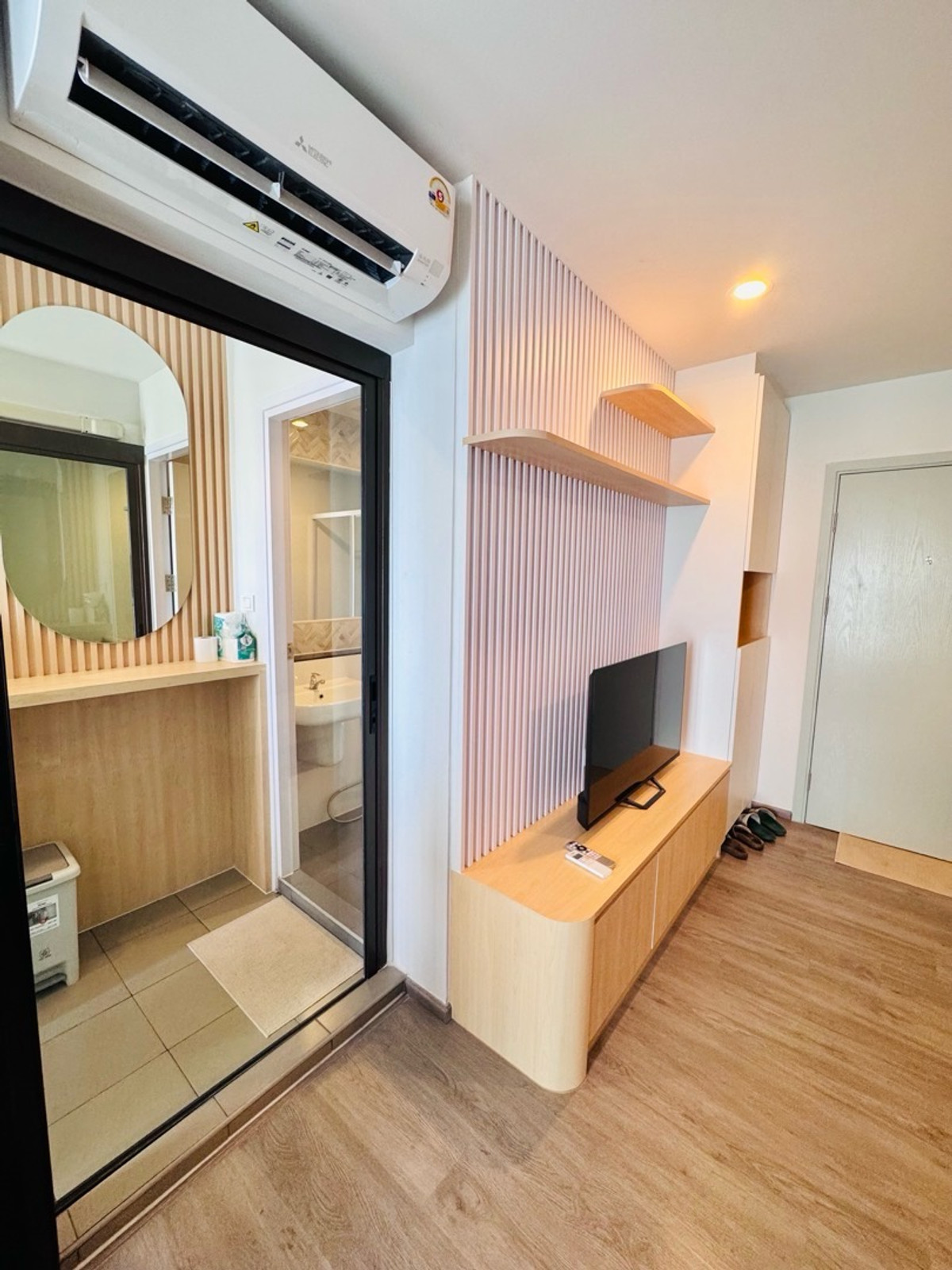 ให้เช่าคอนโดท่าพระ ตลาดพลู วุฒากาศ : 🔥 ปล่อยเช่าด่วน! 11,000.- แต่ง Built-in จัดเต็ม สไตล์ Minimal Muji  ที่ Regent Home วุฒากาศ 