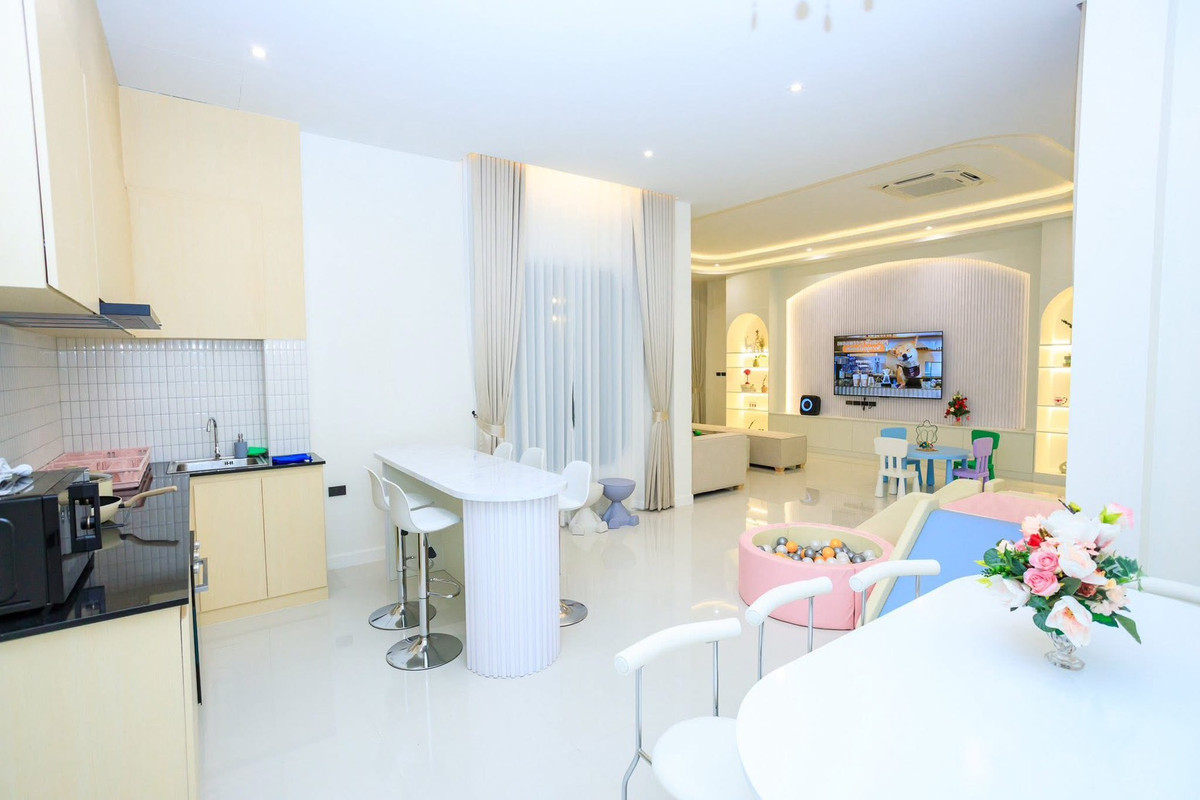 ขายบ้านพัทยา บางแสน ชลบุรี สัตหีบ : บ้านเดี่ยว ห้วยใหญ่ / 9 ห้องนอน (ขาย), Detached House Huai Yai / 9 Bedrooms (FOR SALE) AM117