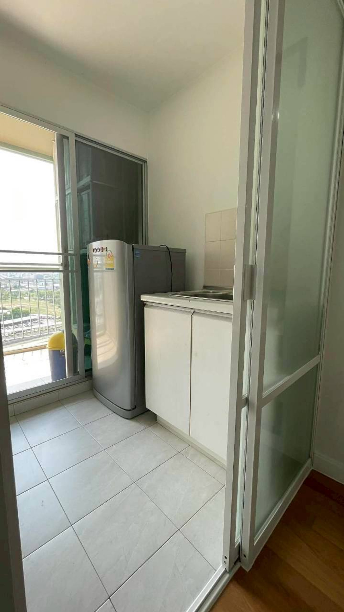 ให้เช่าคอนโดพระราม 9 เพชรบุรีตัดใหม่ RCA : ✅ LP9R241 ✅ Line : @p2nproperty