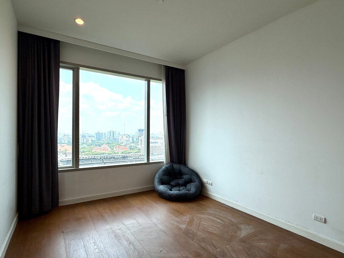 ให้เช่าคอนโดวิทยุ ชิดลม หลังสวน : คอนโด 3 ห้องนอน วิวสวน sport club ใกล้ BTS ราชดำริ