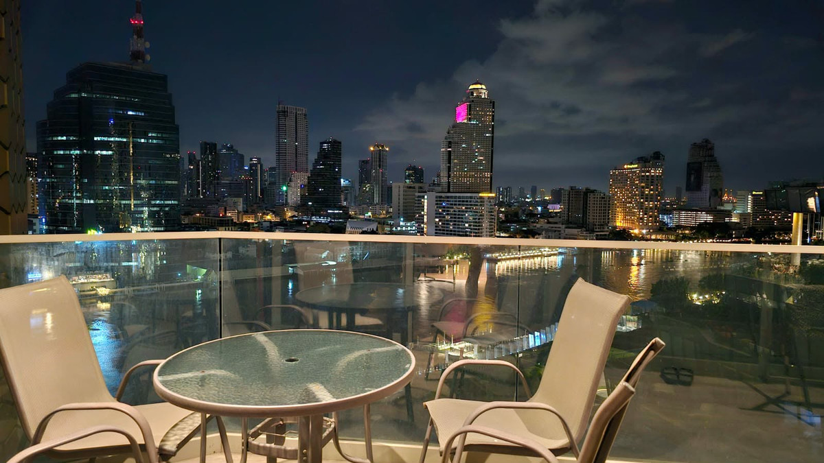 For RentCondoWongwianyai, Charoennakor : ⭐️ Magnolias Waterfront Residences ⭐️ 1 bedroom 79 sq m., luxury room, well decorated. Very beautiful view, ready to move