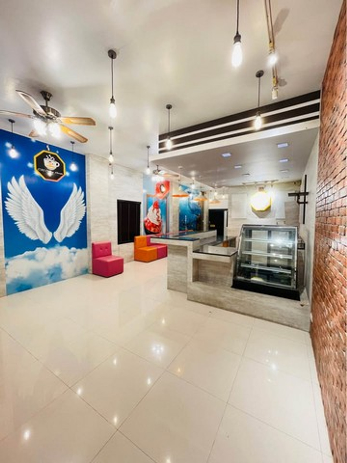 For RentShop HouseSamut Prakan,Samrong : HR3341 Commercial building for rent, 3 floors, beautifully decorated, ready to do business & Residential, can enter and exit in many ways, near Mega Bangna.