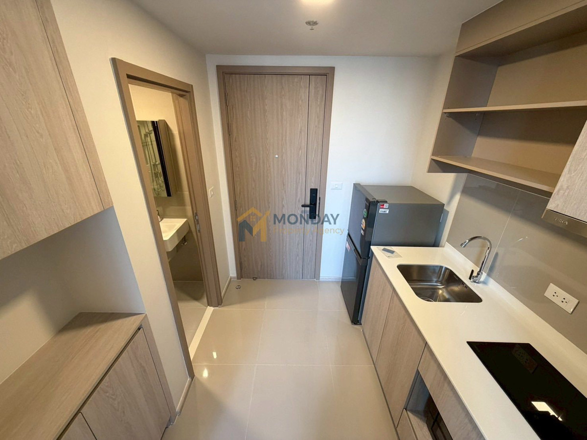 For RentCondoWongwianyai, Charoennakor : 🔥 Available Now! Ready to Move In! Washing Machine Included. Flo by Sansiri. Book Before It's Gone! 🔥 MD-26028858