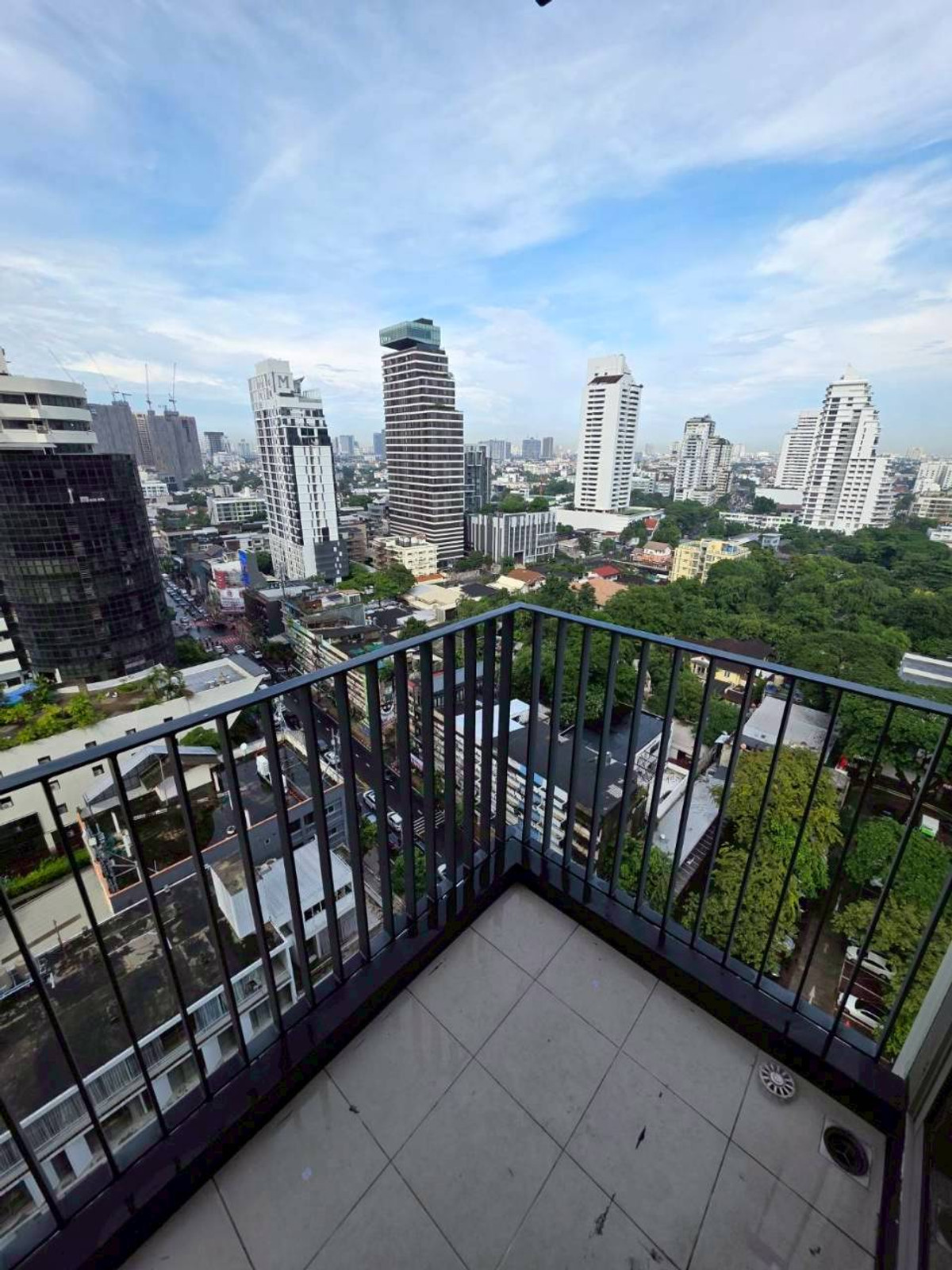 For RentCondoSukhumvit, Asoke, Thonglor : Rhythm Ekkamai Estate / 2 Bedrooms (FOR RENT), Rhythm Ekkamai Estate / 2 Bedrooms (FOR RENT) NA006