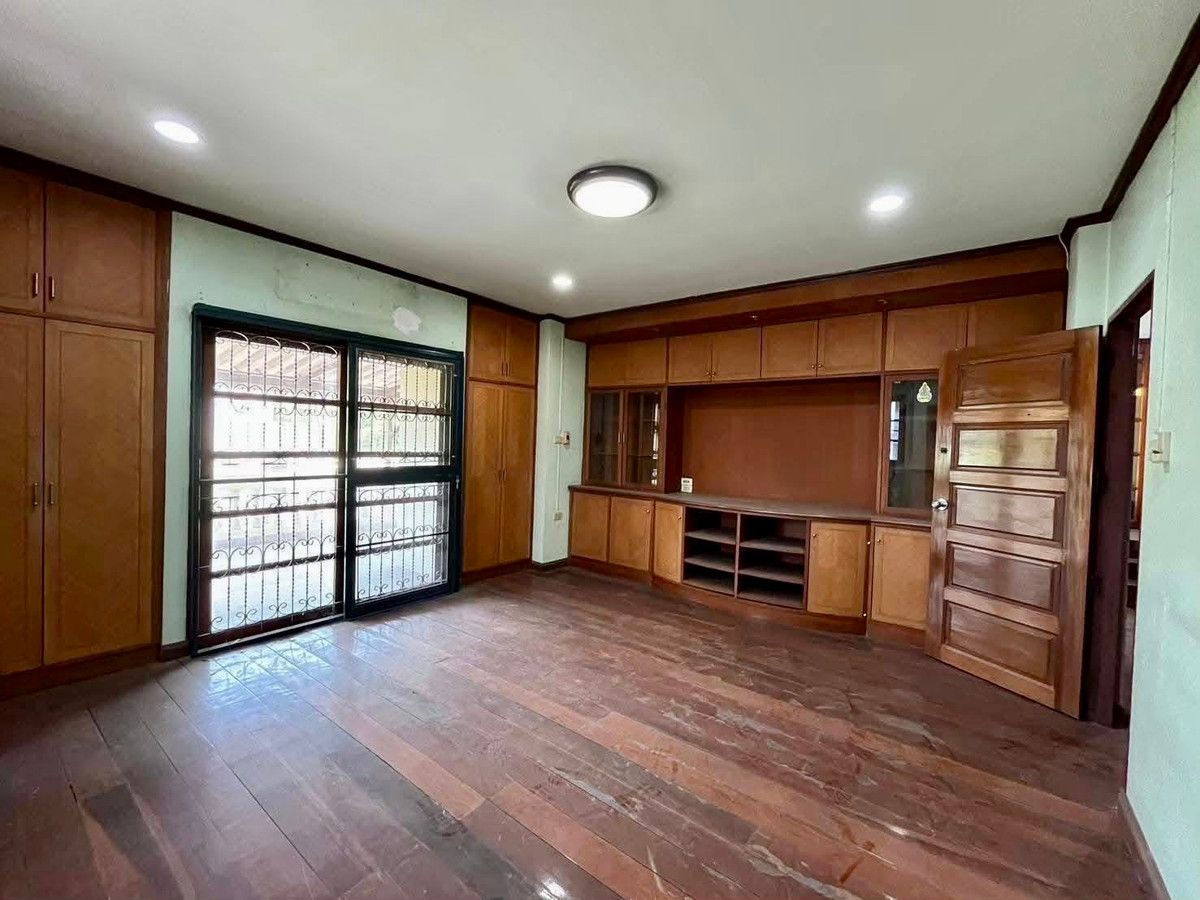 ขายบ้านพระราม 5 ราชพฤกษ์ บางกรวย : บ้านเดี่ยว ติวานนท์ 14 แยก 4 / 3 ห้องนอน (ขาย), Detached House Tiwanon 14 Alley Yaek 4 / 3 Bedrooms (FOR SALE) BNS025