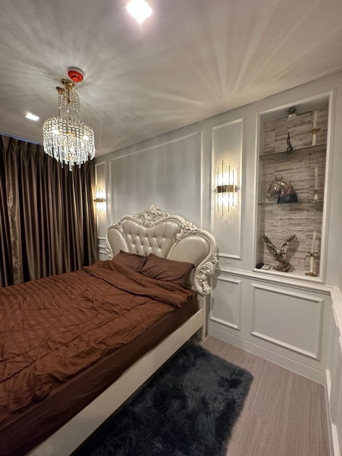 ให้เช่าคอนโดพระราม 9 เพชรบุรีตัดใหม่ RCA : 🛋️ไลฟ์ อโศก-พระราม9 ห้องสวยแต่ครบ พร้อมอยู่ ราคาดี✨