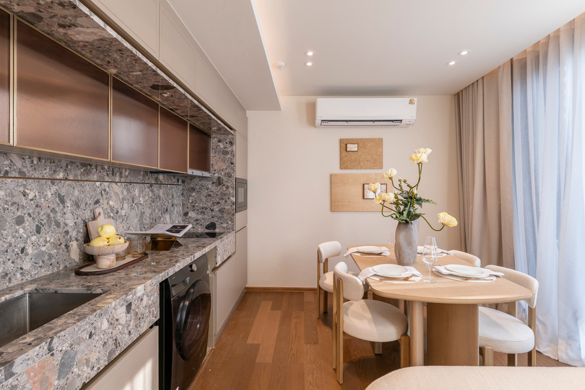 For RentCondoSukhumvit, Asoke, Thonglor : 🔥𝘽𝙚 𝙩𝙝𝙚 𝙛𝙞𝙧𝙨𝙩 𝙩𝙤 𝙧𝙚𝙣𝙩🔥 𝗩𝗜𝗔 𝟯𝟰 Condo, large room Pets allowed🐾 Newest, near BTS Thonglor.