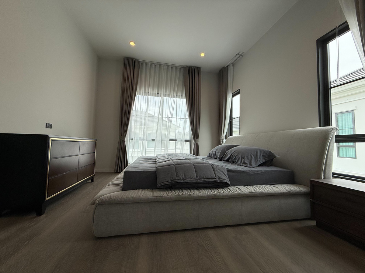 For SaleHouseBangna, Bearing, Lasalle : Single house Setthasiri Bangna Km.10 / 4 bedrooms (for rent), Setthasiri Bangna Km.10 / Detached House 4 Bedrooms (FOR RENT) POON012