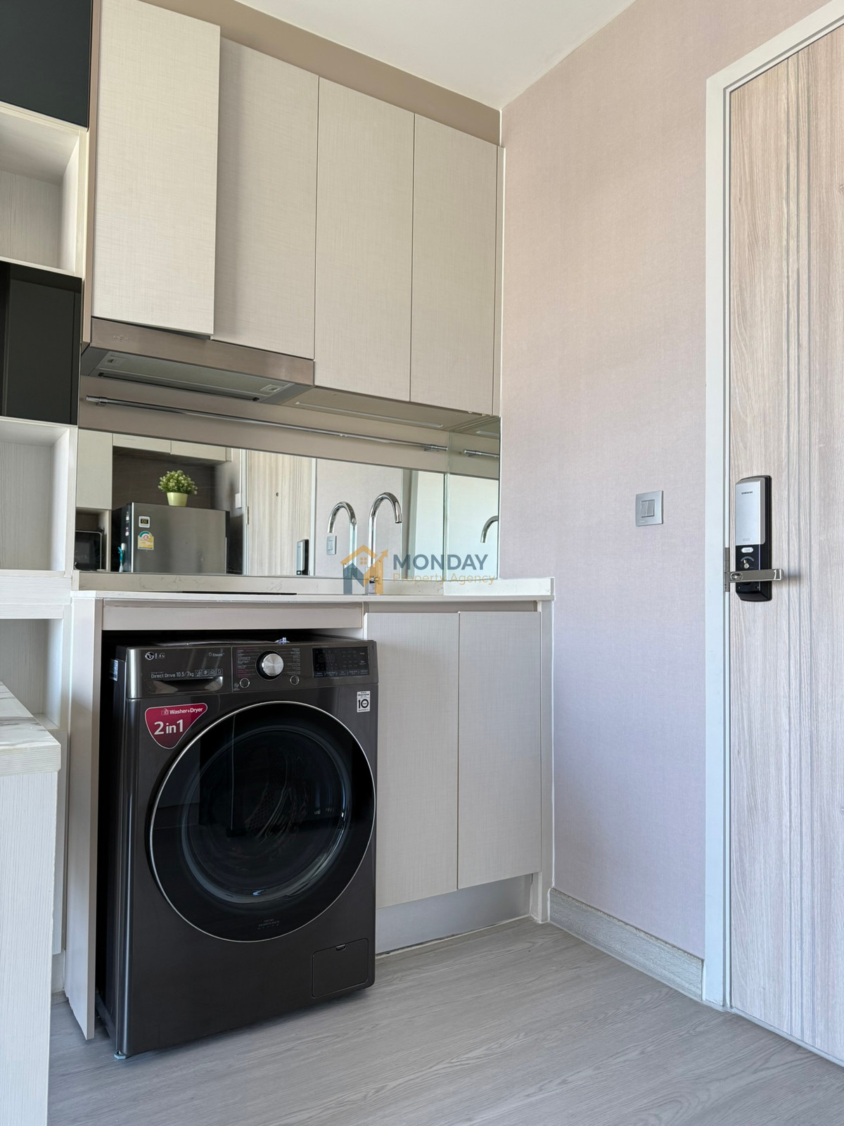 For RentCondoSathorn, Narathiwat : 🔥 Available Now! Ready to Move In! Washing Machine Included. KnightsBridge Prime Sathorn. Book Now Before It's Gone! 🔥 MD-26028832