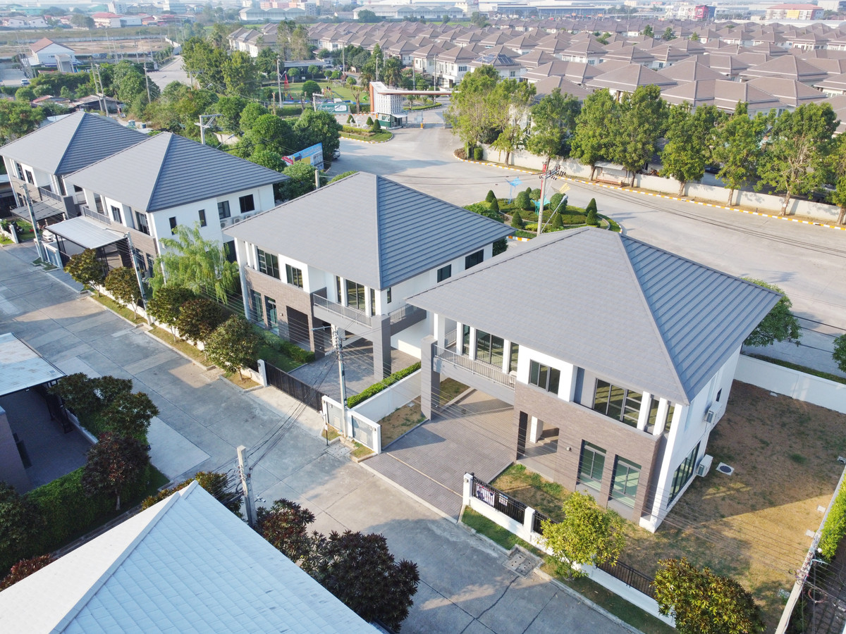 ขายบ้านนนทบุรี บางใหญ่ บางบัวทอง : [ขายขาดทุน 3 ล้าน!] บ้านเดี่ยวหลังใหญ่ ซื่อตรง พรีเมี่ยม บางบัวทอง-340 สภาพมือหนึ่ง 106 ตร.ว. ใกล้เซ็นทรัลเวสต์เกต คุ้มที่สุดในย่าน! 